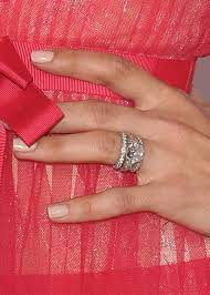 Is Jennifer Aniston S Wedding Ring The Best Of All Time Jennifer Aniston Wedding Ring Jennifer Aniston Wedding My Perfect Wedding