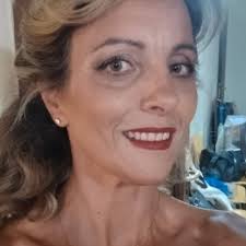 Let's talk technique for a minute! For some reason, connecting the pelvic  floor to your singing is a major mystery! Mystery solved! During my  masterclass at the Instituto of the Teatro Colón