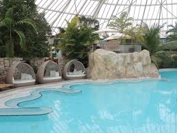 In der exotischen therme wird wellness mit der ganzen familie zelebriert. Unser Besuch In Der Therme Erding 3 Fach Jungsmami
