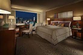Mandalay Bay Detailed Information Get A Room Com Las Vegas Hotels Room Hotels Room Hotel