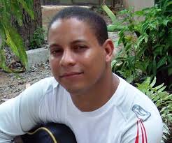 Biografia :: CANTOR EDILTON SANTANA