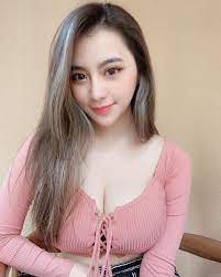 sweet850811 memposting di profil instagramnya 大家知道我是台中人嗎 但其實我都待在深山很少來市區這次放假來台中走走來吃大家都推的