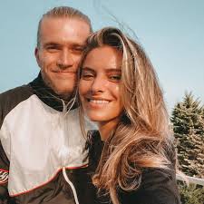 Published by at 11 may 2021. Sophia Thomalla Loris Klappt S Jetzt Mit Dem Parchen Alltag Gala De