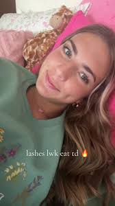 Enhance Your Look with Tubing Mascara Techniques