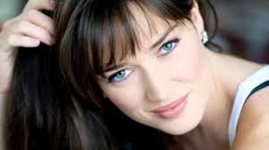 Louange live tu m as donne la vie. Download Elsa Esnoult Sky Is Blue In Hd Mp4 3gp Codedfilm