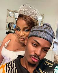 Dealing with partners who have extreme right-wing views