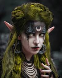 Can you guess which of these hair colours I currently have? 😏 Swipe to see  all options 🌈 For anyone that hasn't seen my last stories yet, it's not  red anymore 😉