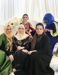 The apology was posted on her facebook page. Izara Aishah Family