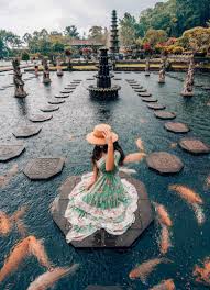 You Can T Come To Hong Kong And Not Take These 10 Photos One World Just Go Bali Travel Travel Photography Beautiful Places To Travel