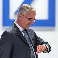 Dank mobiler zahlungsdienste deutscher banken und bankenübergreifender anbieter wie google oder apple pay und google pay im check24 kreditkarten vergleich. Deutsche Bank Erwagt Trennung Von Bilanzprufer Ey Manager Magazin