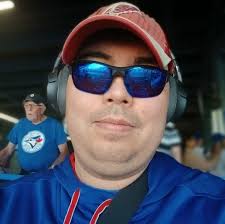 Mariners fans show pure class