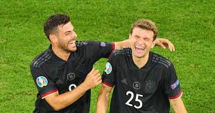 This is the national team page of fc bayern münchen player thomas müller. Cnlkzqs58ck4dm