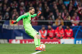 Real madrids keeper thibaut courtious and psg's keylor navas are tied for the fourth spot, taking home £200,000 weekly. Jan Oblak Atletico Madrid Agree On New Contract Until 2023 Bleacher Report Latest News Videos And Highlights