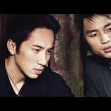 Listen to Trieu Con Tim