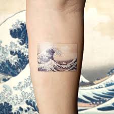 But these days, the iconic print has been transformed by various artists in different contemporary styles that caused ripples in the majestic mountainside waves. Hokusai S The Great Wave Off Kanagawa Temporary Tattoo Etsy