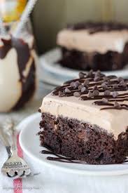 Poke Cake Chocolat Cafe Connaissez Vous Le Poke Cake Elle A Table Cake Chocolat Poke Cake Chocolat