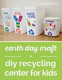 Celebrate The Season 25 Easy Fall Crafts For Kids Thegoodstuff Recycling For Kids Earth Day Crafts Recycling Center