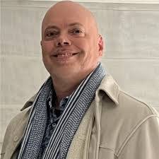 Greg Hoyle's Instagram, Twitter & Facebook