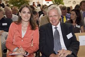 Am 03.12.2013 waren josef müller, martin schneider, anja kohl und ute waffenschmidt gäste bei menschen bei maischberger. Viewing Album 6 Wirtschaftsevent Globale Rezession Referentin Anja Kohl