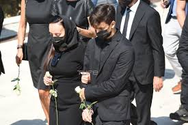 Jun 24, 2021 · ποινική δίωξη για βαριά σκοπούμενη σωματική βλάβη κατά συρροή άσκησε ο αρμόδιος εισαγγελέας σε βάρος του 37χρονου ιερομόναχου, που επιτέθηκε με βιτριόλι εναντίον επτά μητροπολιτών. Qvvzd5kkrtno6m