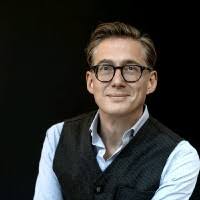 100+ "Jan Ll" profiles