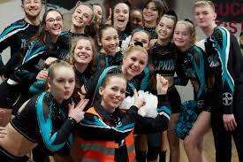 Die dolphins cheerleader betreiben eine hochachtungsvolle sportart, die sich aus elementen des turnens, der akrobatik und des tanzens zusammensetzt. Dolphins Cheerleader Krefeld Home Facebook