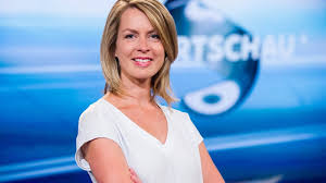 Ich war früher eher schüchtern und der gedanke, vor einer kamera zu. Bundesliga Im Tv Sportschau Zahlen Erholt Und Zuwachs Bei Sky