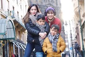 Maybe you would like to learn more about one of these? Bak Kakak Adik Ini 10 Foto Kompak Bunga Zainal Dan Anak Sambungnya