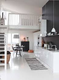 Een kleine ruimte praktisch en toch mooi inrichten. 41 Sensational Interiors Showcasing Black Painted Walls Design Piccoli Spazi Idee Per Interni Idee Di Interior Design