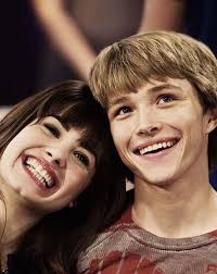 Sterling knight was born and raised in houston, texas, who discovered his passion for acting at an early age of 10. Demi Lovato And Sterling Knight Sterling Knight Sonny With A Chance Chad Dylan Cooper