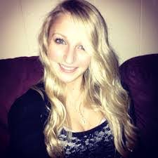 Cassandra Mingo's Instagram, Twitter & Facebook