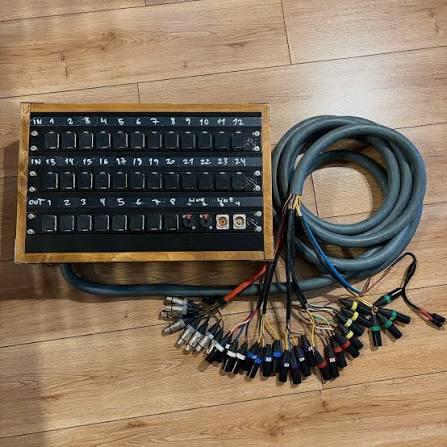 Mangera multipar con cajetin para estudio de grabacion