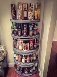 Diy Whisky Regal Aus Alten Drahtspulen Alten Drahtspulen Regal Whisky Diy Bastelideen Bastelideen Wohnen