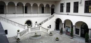 School Of Medicine In English