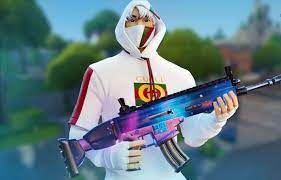 The ikonik skin is a fortnite cosmetic that can be used by your character in the game! Fortnite Gucci Supreme Gucci Ikonik Skin Wallpaper Novocom Top