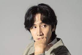 Start hari ni mamak dah mom doesn't care about her hair but. Lee Kwang Soo In Talks To Take Leading Role In New Fantasy Action Drama Soompi