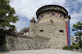 Find on the map and call to book a table. Sehenswertes In Liechtenstein Das Schloss Vaduz Reiseziele Ch