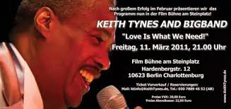 Sänger und Entertainer Keith Tynes feiert sein 55-jähriges Bühnen-Jubiläum