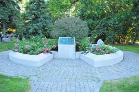 Scattering Garden At St John S Dixie Mississauga On Prayer Garden Garden Outdoor Decor