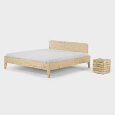 Studien haben gezeigt, dass alle, die in einem bett aus zirbenholz schlafen, eine bessere und vor allem deutlich ruhigere herzfrequenz haben. Bett Luna Zirbe Arve Biber Com