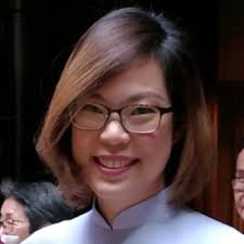 Tamara Yee's Instagram, Twitter & Facebook