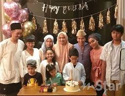Sherry ibrahim,adi putra,nabila huda,shah iskandar,zarina zainuddin,talha teduhan kasih mengisahkan tentang. Ibu Tiri Nabila Huda Lega Sengketa Berakhir Maaf Kurang Beri Perhatian Dan Dengar Masalah Kamu Hiburan Mstar