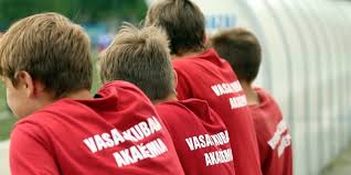 Legfrissebb híreink puskás akadémia témában. Kiemelt Hir A Mez Balladaja Sinkovics Gabor Legfrissebb Irasa