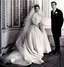 Wedding Portrait Of Princess Margaret And Her Groom Photographer Antony Armstrong Jones Though A Royal Wedding Dress Princess Margaret Wedding Royal Brides