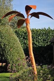 Palmen Fur Die Ewigkeit Feuersaule Edelrost Palmen