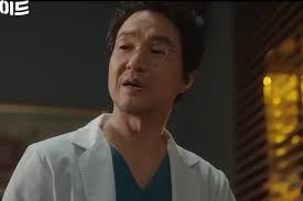 Tim Baru Kang Dong Joo di Dr. Romantic Season 3 Bikin Penasaran, Kim Sa Bu  Kenal Salah Satunya? Cek Infonya!