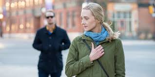 Someone who stalks may know their victim . Stalking So Konnen Sich Betroffene Wehren