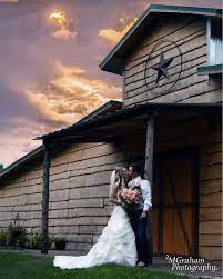 Www Thewillowcreekranchtx Com Rustic Barn Wedding Venue Tyler Longview East Texas Barn Wedding Venue Outdoor Wedding Venues Wedding Venue Houston