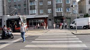 Finde diesen pin und vieles mehr auf deutsch von ingeborg bauer. Schulwegplan Der Volksschule Eslarngasse Schulweg Uben