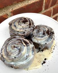 New York Food Sharings On Instagram Cookies N Cream Buns I Don T Think I Ll Ever Be Able To Stop Maki Cookies N Cream Cookies Desserts Dessert Recipes Easy